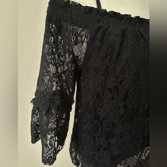 BCX Black Womens Floral Lace Cold Shoulder Top Size S - Picture 3 of 6